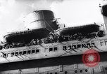 Image Queen Mary navire Port de Sydney Australie, 1943, de la seconde 17 séquences d'archives historiques vidéo 65675033562