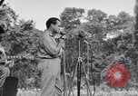Standbild USO Bob Hope Truppe unterhält die US-Truppen in Zweiten Weltkrieg Bougainville Salomonen, 1944, aus Sekunde 6 historischem Filmmaterial Videoclip 65675033577