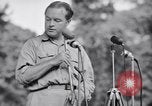 Standbild USO Bob Hope Truppe unterhält die US-Truppen in Zweiten Weltkrieg Bougainville Salomonen, 1944, aus Sekunde 43 historischem Filmmaterial Videoclip 65675033577