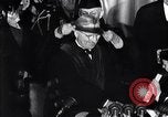 Standbild Winston Churchill Rede Fulton Missouri USA, 1946, aus Sekunde 14 historischem Filmmaterial Videoclip 65675033581