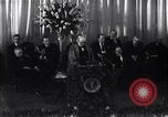 Standbild Winston Churchill Fulton Missouri USA, 1946, aus Sekunde 30 historischem Filmmaterial Videoclip 65675033583