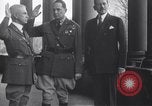 Standbild General Douglas MacArthur Pacific Theater, 1945, aus Sekunde 4 historischem Filmmaterial Videoclip 65675033586