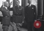 Standbild General Douglas MacArthur Pacific Theater, 1945, aus Sekunde 5 historischem Filmmaterial Videoclip 65675033586
