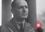Standbild General Douglas MacArthur Pacific Theater, 1945, aus Sekunde 9 historischem Filmmaterial Videoclip 65675033586