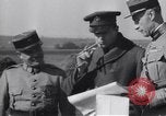 Standbild General Douglas MacArthur Pacific Theater, 1945, aus Sekunde 21 historischem Filmmaterial Videoclip 65675033586