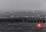 Standbild General Douglas MacArthur Pacific Theater, 1945, aus Sekunde 27 historischem Filmmaterial Videoclip 65675033586