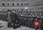 Standbild General Douglas MacArthur Pacific Theater, 1945, aus Sekunde 47 historischem Filmmaterial Videoclip 65675033586