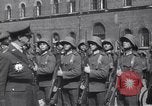 Standbild General Douglas MacArthur Pacific Theater, 1945, aus Sekunde 52 historischem Filmmaterial Videoclip 65675033586