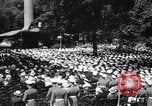 Standbild General Douglas MacArthur Pacific Theater, 1945, aus Sekunde 55 historischem Filmmaterial Videoclip 65675033586