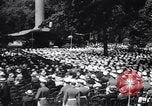 Standbild General Douglas MacArthur Pacific Theater, 1945, aus Sekunde 56 historischem Filmmaterial Videoclip 65675033586