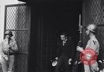 Standbild General Douglas MacArthur Korea, 1950, aus Sekunde 28 historischem Filmmaterial Videoclip 65675033588