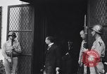 Standbild General Douglas MacArthur Korea, 1950, aus Sekunde 29 historischem Filmmaterial Videoclip 65675033588