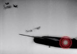 Image Allied bombardiers l'Europe, 1944, de la seconde 62 séquences d'archives historiques vidéo 65675033601