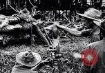 Standbild Nehmen Chindits Moagaung in Zweiten Weltkrieg Mogaung Birma, 1944, aus Sekunde 51 historischem Filmmaterial Videoclip 65675033609
