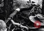 Standbild Nehmen Chindits Moagaung in Zweiten Weltkrieg Mogaung Birma, 1944, aus Sekunde 57 historischem Filmmaterial Videoclip 65675033609