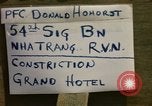 Standbild Camp John F McDermott Nha Trang Vietnam, 1966, aus Sekunde 4 historischem Filmmaterial Videoclip 65675033645