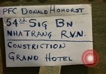 Standbild Camp John F McDermott Nha Trang Vietnam, 1966, aus Sekunde 5 historischem Filmmaterial Videoclip 65675033645