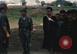 Standbild Refugee Camp Abrechnung Vietnam, 1966, aus Sekunde 6 historischem Filmmaterial Videoclip 65675033646