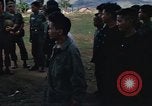 Standbild Refugee Camp Abrechnung Vietnam, 1966, aus Sekunde 36 historischem Filmmaterial Videoclip 65675033646