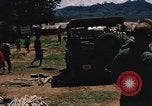 Standbild Refugee Camp Abrechnung Vietnam, 1966, aus Sekunde 51 historischem Filmmaterial Videoclip 65675033646