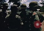 Standbild Refugee Camp Abrechnung Vietnam, 1966, aus Sekunde 11 historischem Filmmaterial Videoclip 65675033647