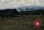 Standbild Refugee Camp Abrechnung Vietnam, 1966, aus Sekunde 35 historischem Filmmaterial Videoclip 65675033647