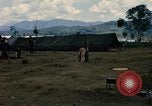 Standbild Refugee Camp Abrechnung Vietnam, 1966, aus Sekunde 39 historischem Filmmaterial Videoclip 65675033647