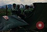 Standbild Refugee Camp Abrechnung Vietnam, 1966, aus Sekunde 46 historischem Filmmaterial Videoclip 65675033647