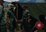 Standbild Refugee Camp Abrechnung Vietnam, 1966, aus Sekunde 56 historischem Filmmaterial Videoclip 65675033647
