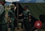 Standbild Refugee Camp Abrechnung Vietnam, 1966, aus Sekunde 59 historischem Filmmaterial Videoclip 65675033647