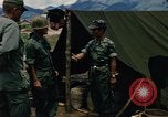 Standbild Refugee Camp Abrechnung Vietnam, 1966, aus Sekunde 61 historischem Filmmaterial Videoclip 65675033647