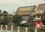 Standbild Chao Phraya Fluss Bangkok Thailand, 1967, aus Sekunde 28 historischem Filmmaterial Videoclip 65675033649