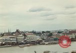 Standbild Chao Phraya Fluss Bangkok Thailand, 1967, aus Sekunde 45 historischem Filmmaterial Videoclip 65675033649