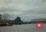 Standbild Chao Phraya Fluss Bangkok Thailand, 1967, aus Sekunde 12 historischem Filmmaterial Videoclip 65675033650