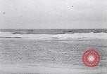 Standbild diverse Vögel Clipperton Insel, 1943, aus Sekunde 22 historischem Filmmaterial Videoclip 65675033678