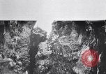 Standbild Vögel und Gestein Clipperton Insel, 1943, aus Sekunde 1 historischem Filmmaterial Videoclip 65675033679