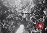 Standbild Vögel und Gestein Clipperton Insel, 1943, aus Sekunde 14 historischem Filmmaterial Videoclip 65675033679