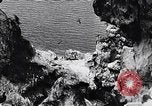 Standbild Gestein und Vögel Clipperton Insel, 1943, aus Sekunde 28 historischem Filmmaterial Videoclip 65675033680