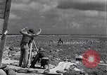 Standbild operating Transit Clipperton Insel, 1943, aus Sekunde 26 historischem Filmmaterial Videoclip 65675033682