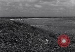 Standbild operating Transit Clipperton Insel, 1943, aus Sekunde 35 historischem Filmmaterial Videoclip 65675033682