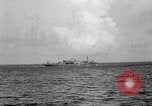 Standbild amphibischen Angriff Transportschiff Galapagos Inseln, 1943, aus Sekunde 34 historischem Filmmaterial Videoclip 65675033684