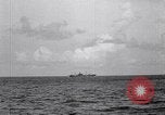 Standbild amphibischen Angriff Transportschiff Galapagos Inseln, 1943, aus Sekunde 40 historischem Filmmaterial Videoclip 65675033684