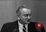 Standbild Lyndon Johnson San Antonio Texas USA, 1967, aus Sekunde 17 historischem Filmmaterial Videoclip 65675033686