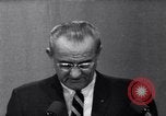 Standbild Lyndon Johnson San Antonio Texas USA, 1967, aus Sekunde 20 historischem Filmmaterial Videoclip 65675033686