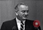 Standbild Lyndon Johnson San Antonio Texas USA, 1967, aus Sekunde 26 historischem Filmmaterial Videoclip 65675033686