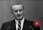 Standbild Lyndon Johnson San Antonio Texas USA, 1967, aus Sekunde 57 historischem Filmmaterial Videoclip 65675033686