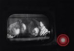 Immagine di esperimento aerospaziale su scimpanzé e scimmie New York City USA, 1967, secondo 31 filmato di repertorio 65675033689