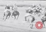 Standbild Polo Match Toppenish Washington USA, 1938, aus Sekunde 39 historischem Filmmaterial Videoclip 65675033696