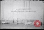 Immagine di La folla reagiscono al Presidente l'assassinio di Kennedy Dallas Texas USA, 1963, secondo 4 filmato di repertorio 65675033708