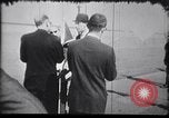 Immagine di La folla reagiscono al Presidente l'assassinio di Kennedy Dallas Texas USA, 1963, secondo 25 filmato di repertorio 65675033708